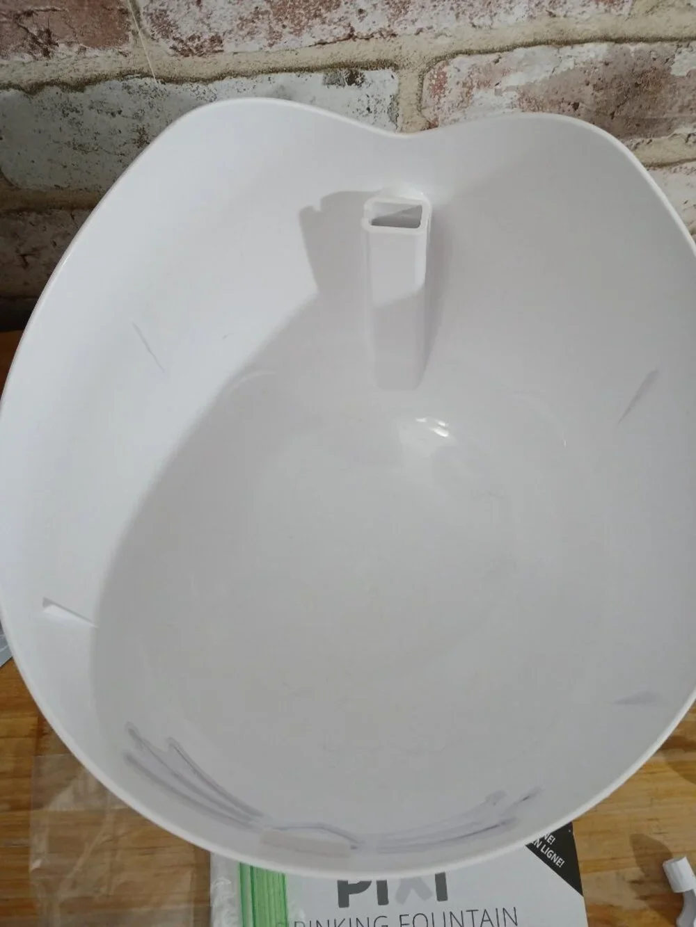 Catit Pixie Cat Drinking Fountain - White - with Extra Filters